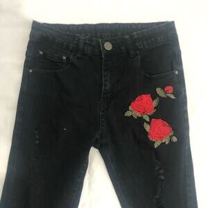 Men's black Red Rose distressed 28x30 5 pocket skinny jeans